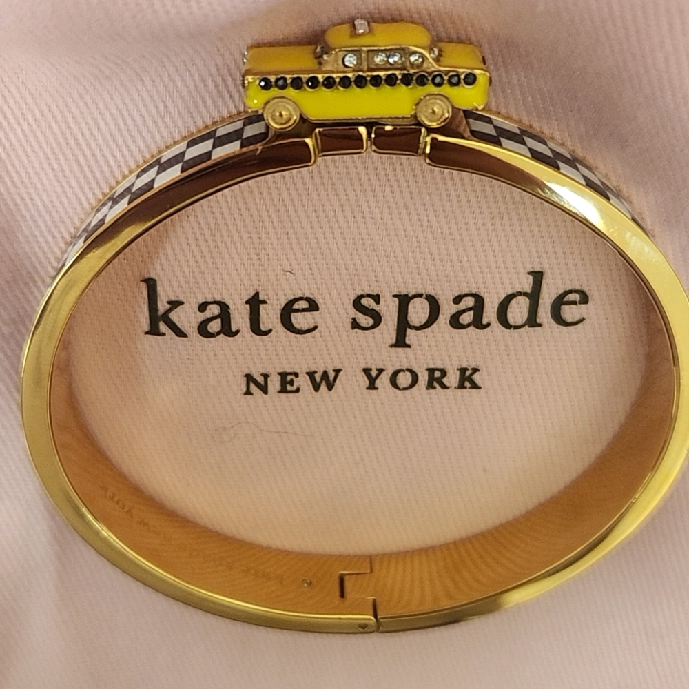 New York Minute Taxi Hinge Bangle